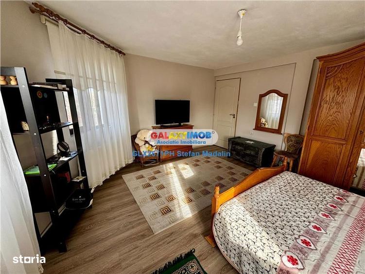Casă cu 4 camere cu Teren 1712 Mp în Drăgănești