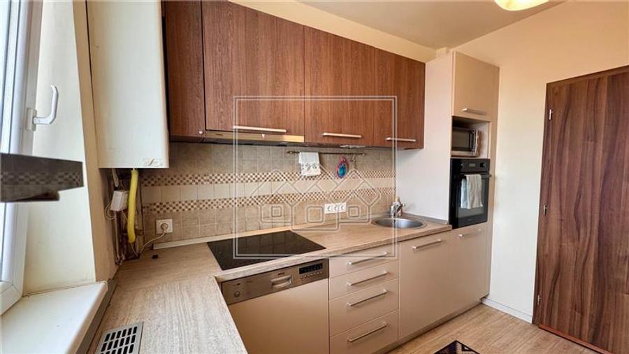 Apartament cu 2 camere decomandat în Turnișor