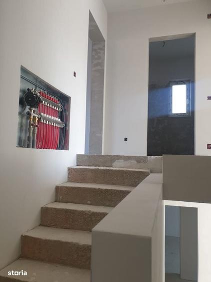 Duplex de vanzare de 130mp teren 216mp zona Floresti Crisan - 8