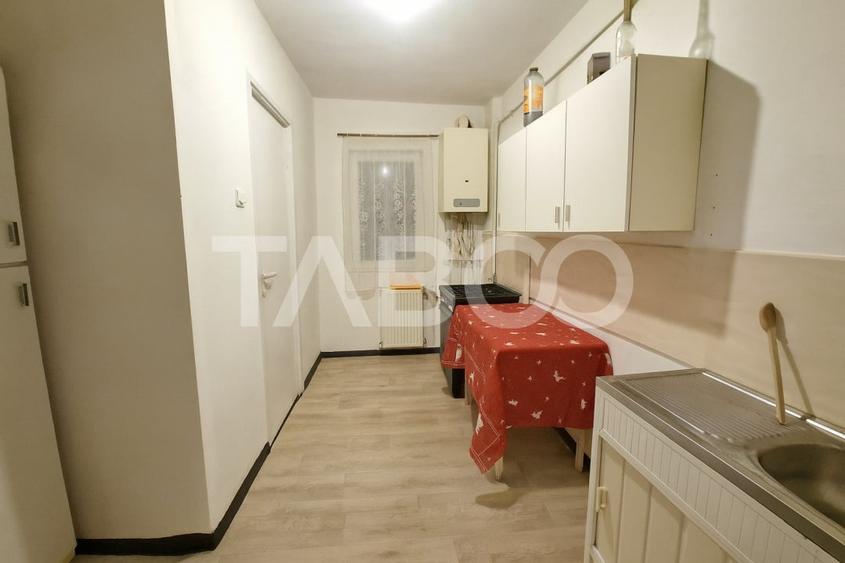 Apartament cu 3 camere decomandat, mobilat în Cisnădie