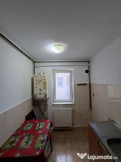 Apartament cu 2 camere semidecomandat în Tomis Nord