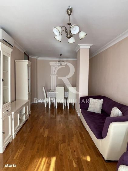 Apartament cu 3 camere decomandat în Nufărul