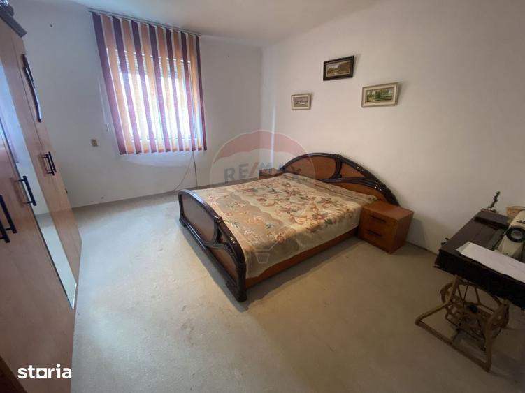 Casă cu 3 camere cu Teren 900 Mp în Laslea