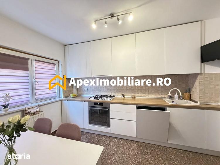 Apartament cu 3 camere decomandat în Giurgiului