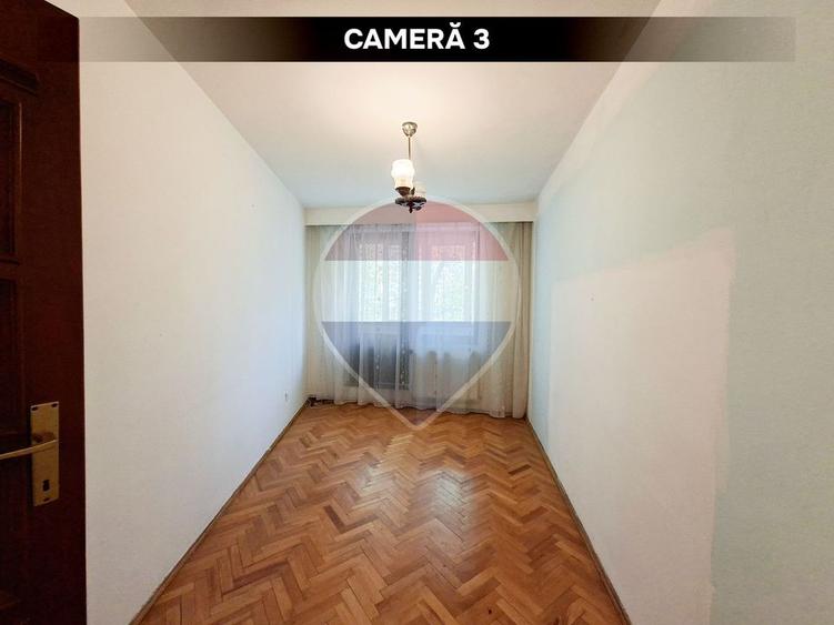 Apartament cu 4 camere decomandat în Ultracentral