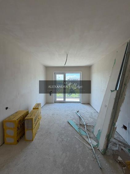Apartament cu 3 camere semidecomandat în Zorilor