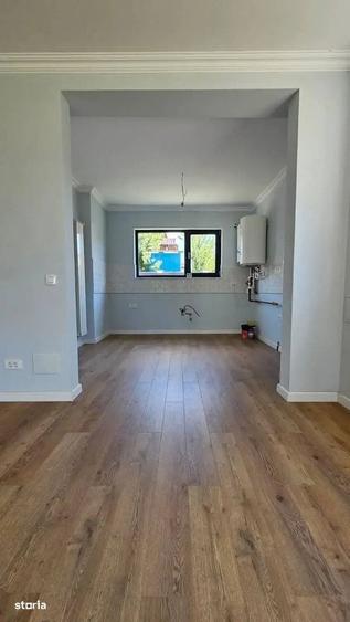 Casă cu 4 camere în Central
