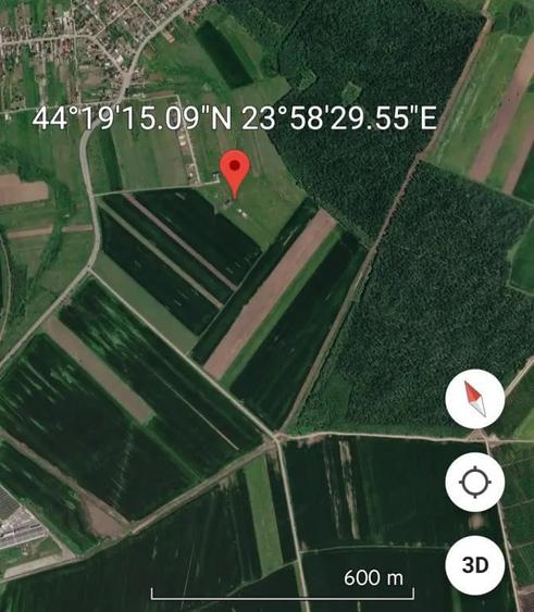 Teren de 609 mp, în Pielești