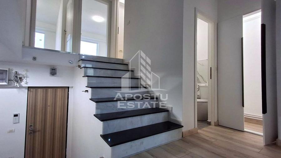 Apartament cu 3 camere decomandat, mobilat în Polivalentă