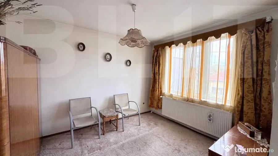 Casă cu 4 camere cu Teren 537 Mp în Central