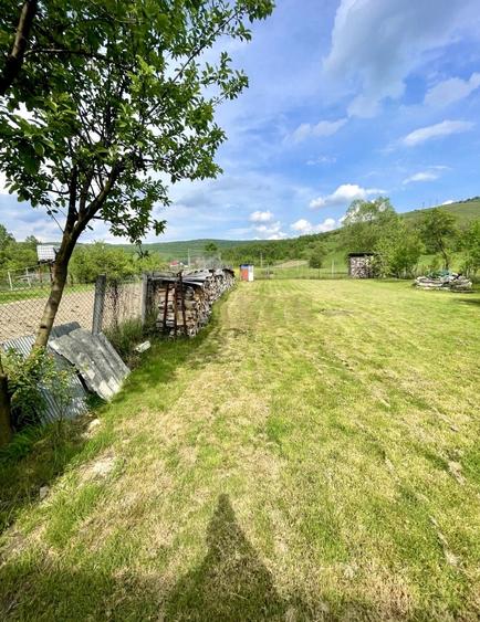 Casă individuală cu 5 camere cu Teren 10000 Mp în Orman