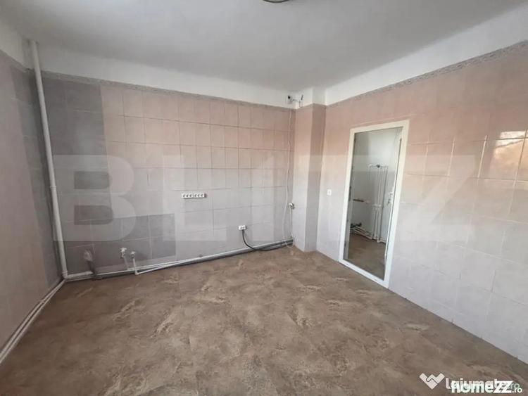 Spațiu comercial, de 320 mp, în Central