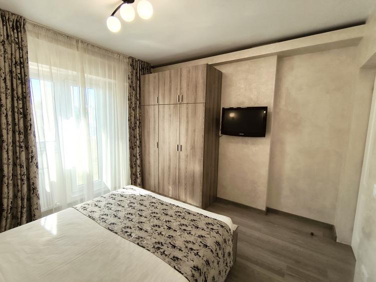 Apartament cu 3 camere, mobilat în Faleza Nord