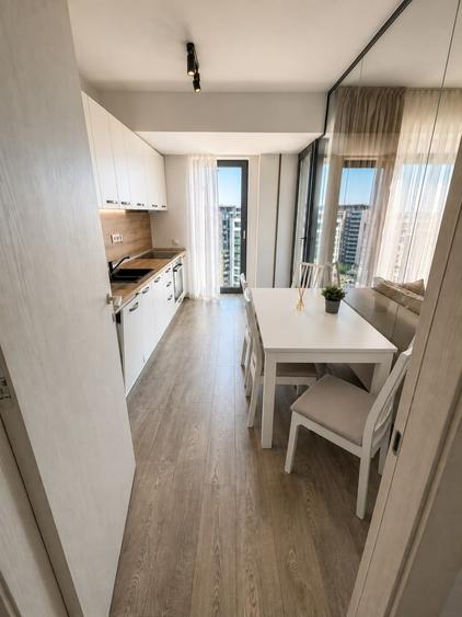 Apartament cu 2 camere decomandat în Aviației
