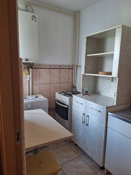 Garsonieră decomandată în Calea Romanului