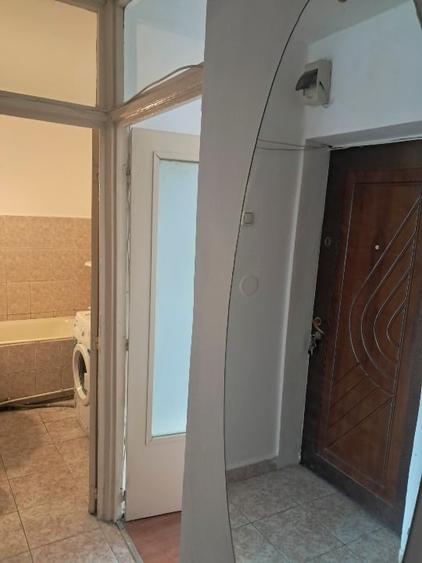 Garsonieră decomandată, mobilată în Tătărași