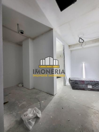 Spațiu comercial, de 191.30999755859 mp, în Vitan