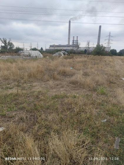 Teren de 2500 mp, în Ișalnița