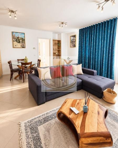 Apartament cu 2 camere semidecomandat, mobilat în Central