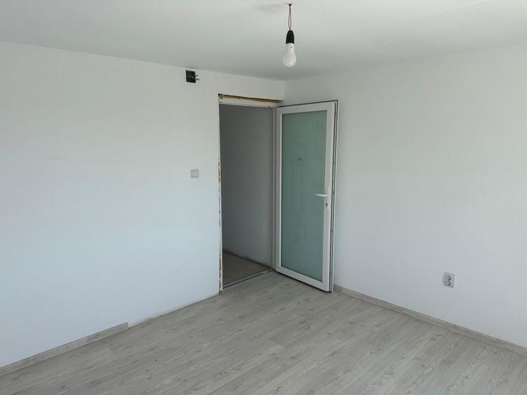 Casă cu 4 camere în Tătăruși