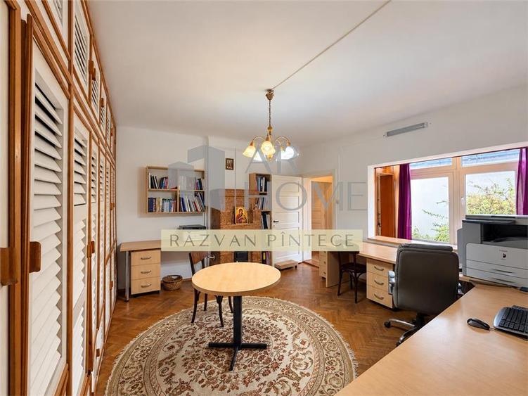 Duplex cu 5 camere cu Canalizare în Republicii
