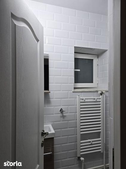 Apartament cu 3 camere decomandat în Sud
