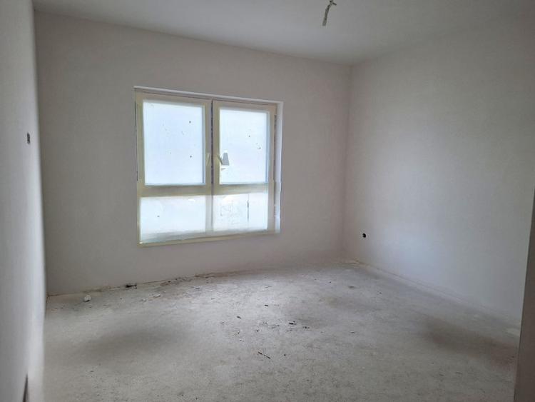 Apartament cu 3 camere decomandat în Șelimbăr