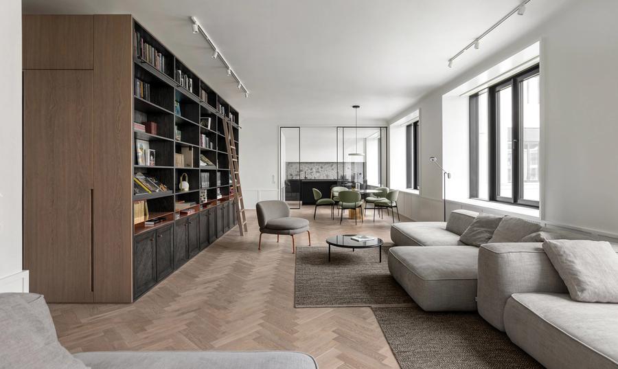 Apartament cu 4 camere în Eroii Revoluției