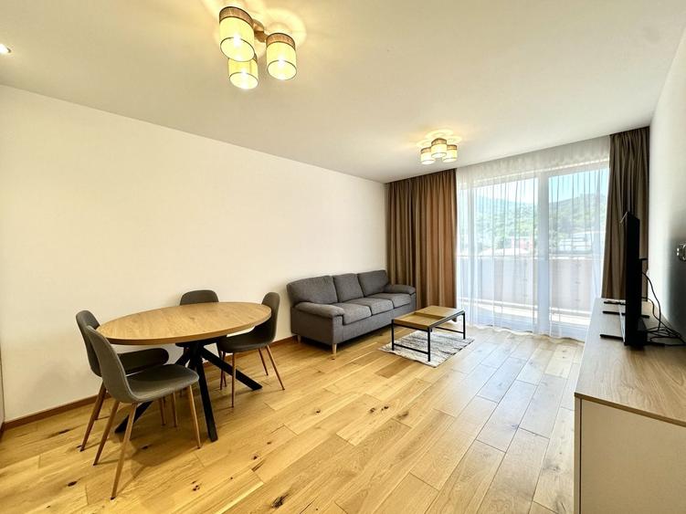 Apartament cu 3 camere decomandat de inchiriat, Urban Plaza - 1