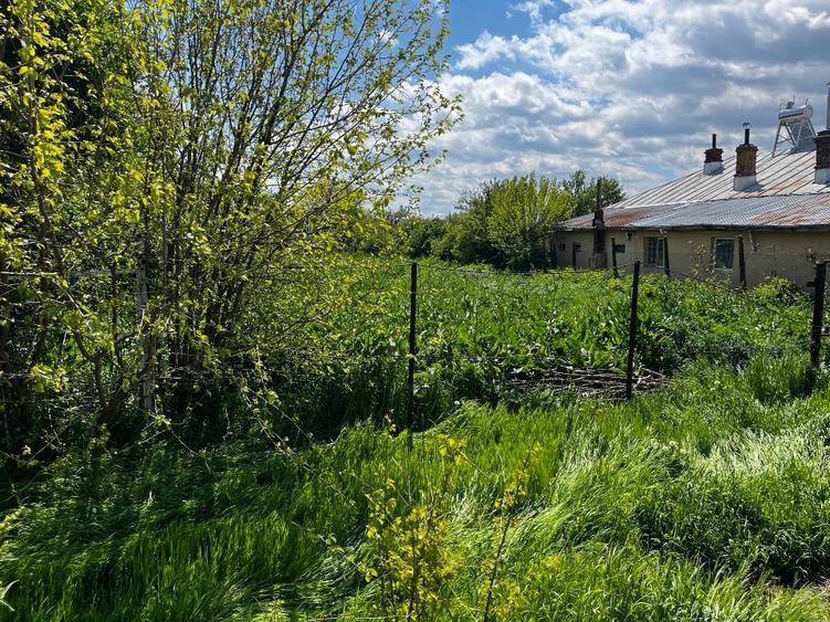 Teren Construcții intravilan de 990 mp, în Fundeni