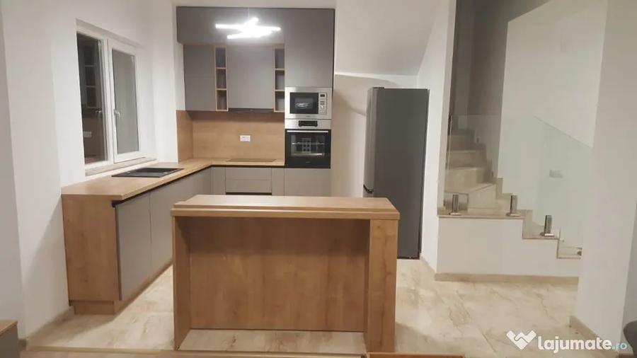 Apartament cu 4 camere decomandat în Cioplea