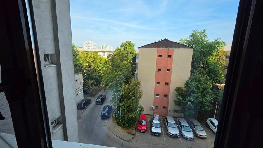 Garsonieră decomandată, mobilată în Ultracentral