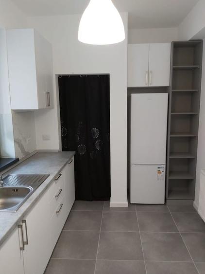 Garsonieră decomandată în Central