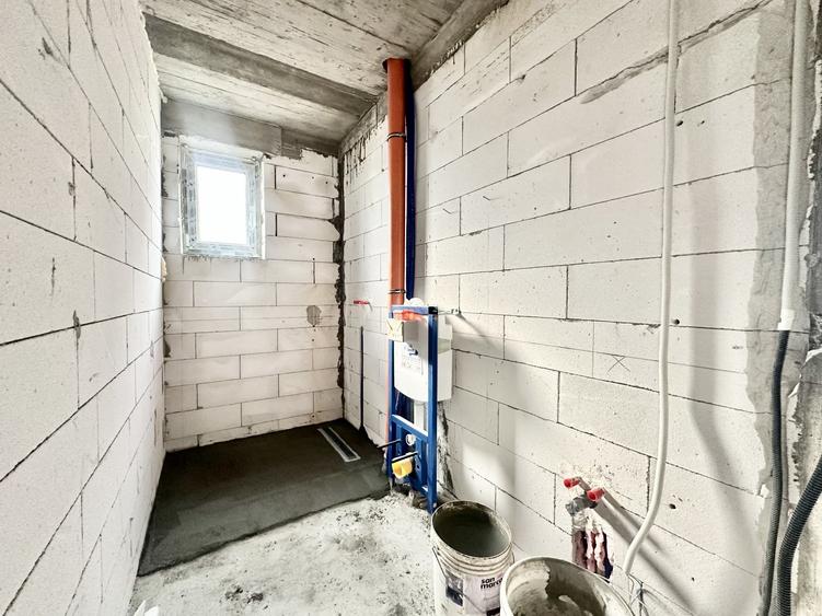 Duplex cu 5 camere cu Canalizare în Moșnița Nouă