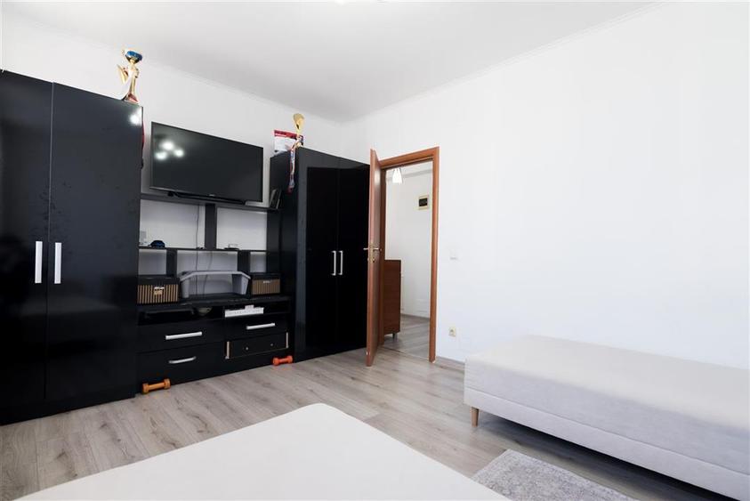 Apartament cu 2 camere decomandat în Nufărul