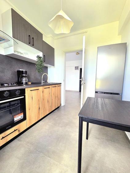 Apartament cu 2 camere decomandat în Palazu Mare