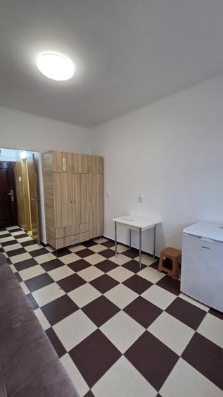 Apartament semidecomandat în Central