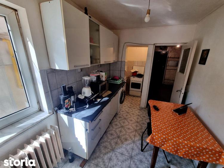 Apartament cu 4 camere decomandat în Tomis Nord