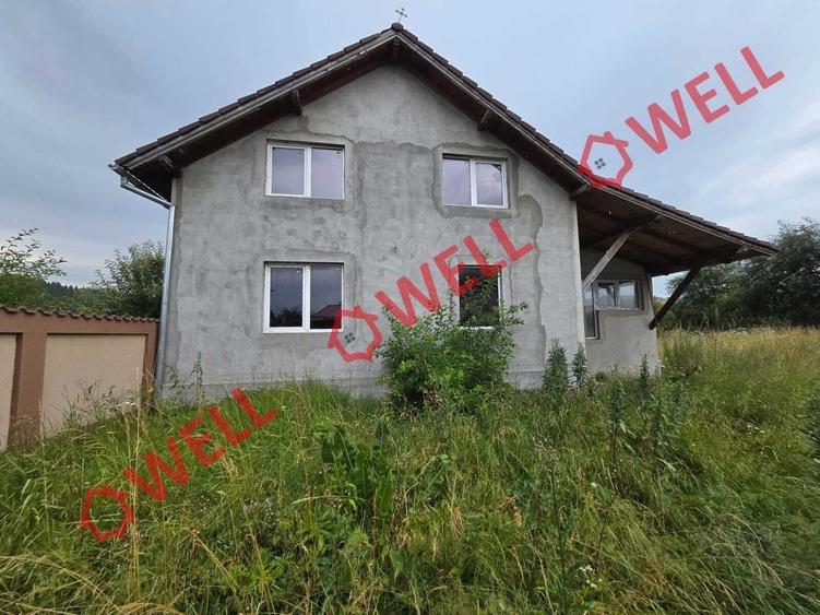 Casă cu 4 camere cu Teren 892 Mp în Întorsura Buzăului