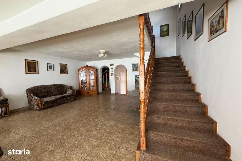 Casă cu 4 camere în Lefaia