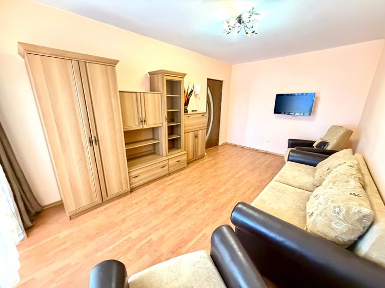Apartament cu 2 camere decomandat în Mioriței