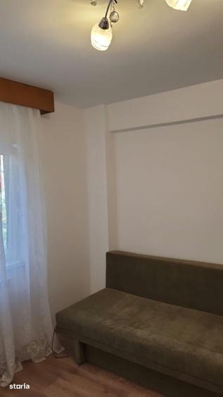 Apartament cu 3 camere decomandat în Virtuții