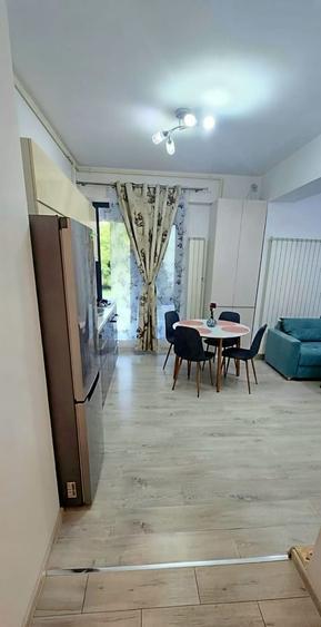 Apartament cu 2 camere semidecomandat, mobilat în Universitate
