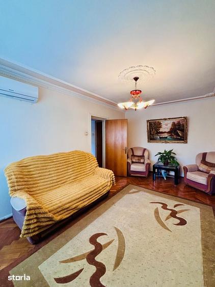 Apartament cu 3 camere de vanzare , 1 Decembrie, Titan, Piata Minis - 2