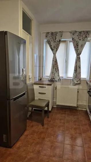 Inchiriere un apartament cu 2 camere in zona Circumvala?iunii,pret accesibil! - 4
