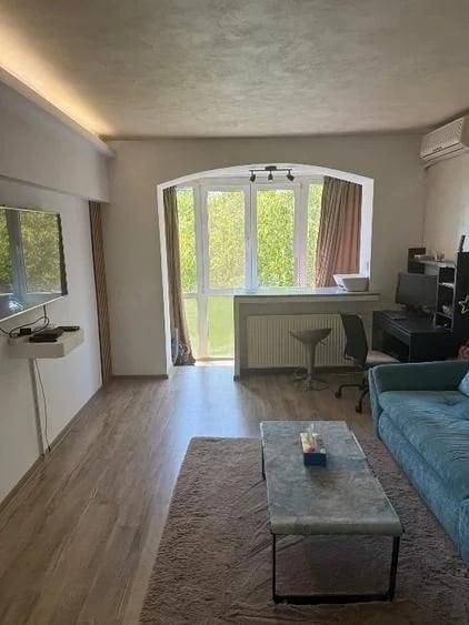 Apartament cu 2 camere decomandat în Tineretului