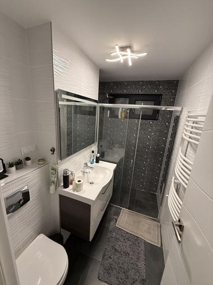 Apartament cu 3 camere în Girocului