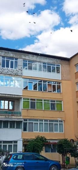 Apartament cu 4 camere decomandat în Calea București