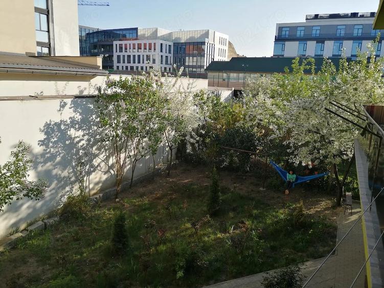 Garsonieră decomandată în Central