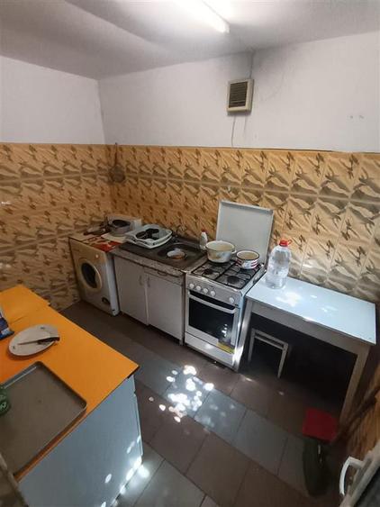 Casă individuală cu 4 camere cu Canalizare în Pisc
